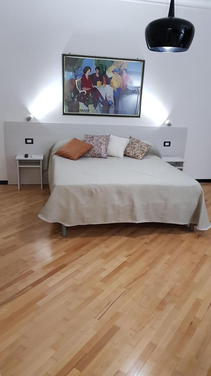 Opera House Bed & Breakfast ปาแลร์โม ภายนอก รูปภาพ