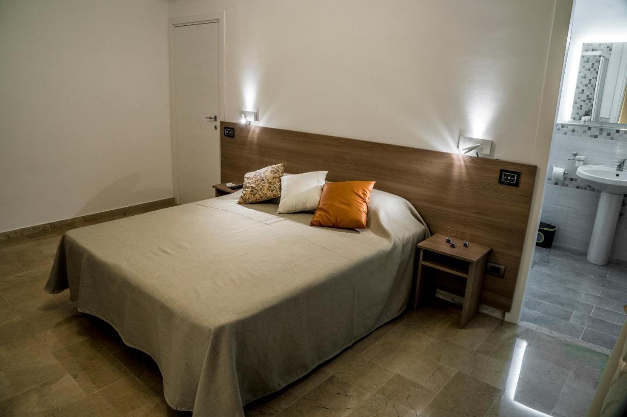 Opera House Bed & Breakfast ปาแลร์โม ภายนอก รูปภาพ