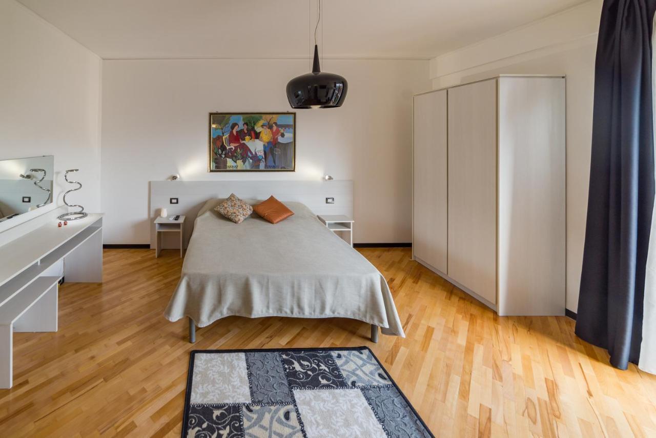 Opera House Bed & Breakfast ปาแลร์โม ภายนอก รูปภาพ